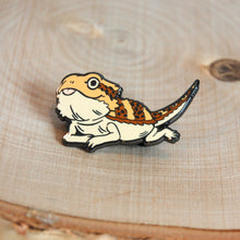 Load image into Gallery viewer, Bearded Dragon Blep Pin
